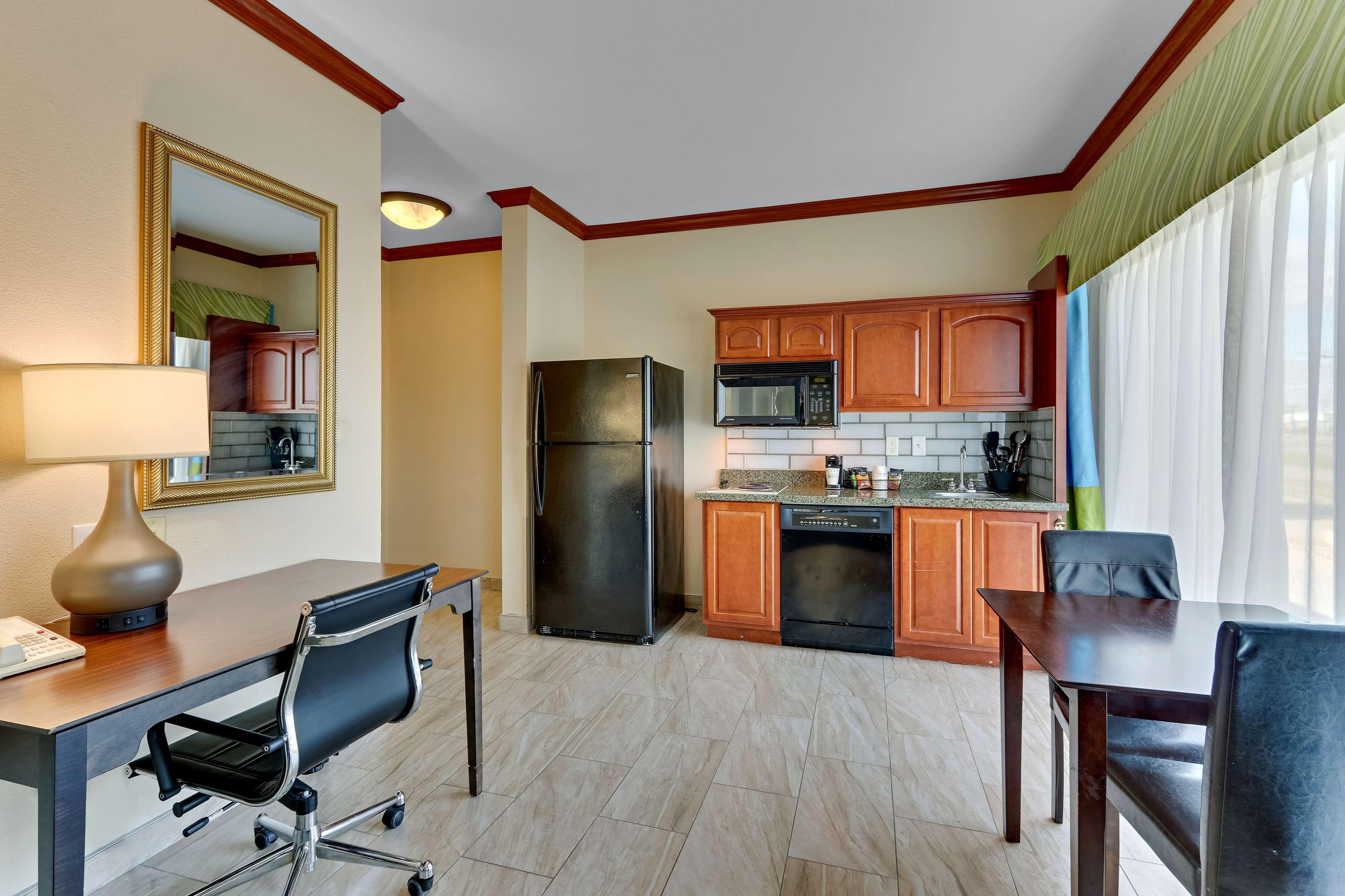 Comfort Inn & Suites Waco Extérieur photo
