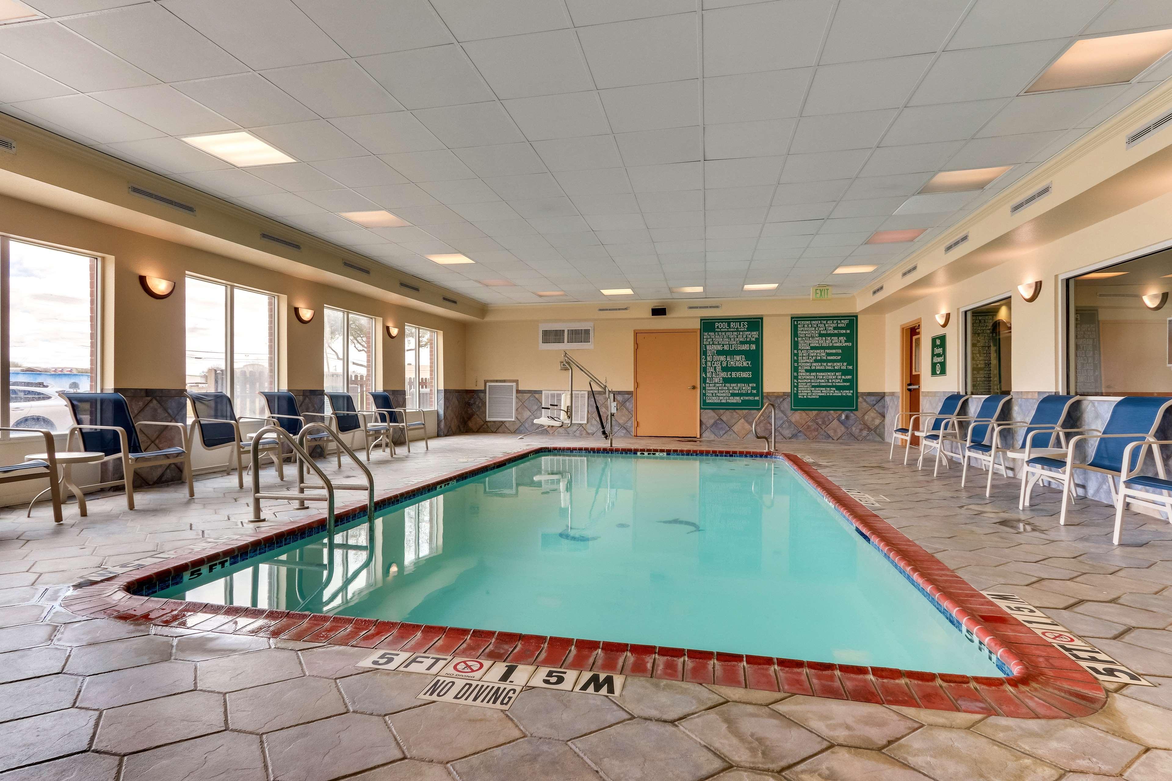Comfort Inn & Suites Waco Extérieur photo