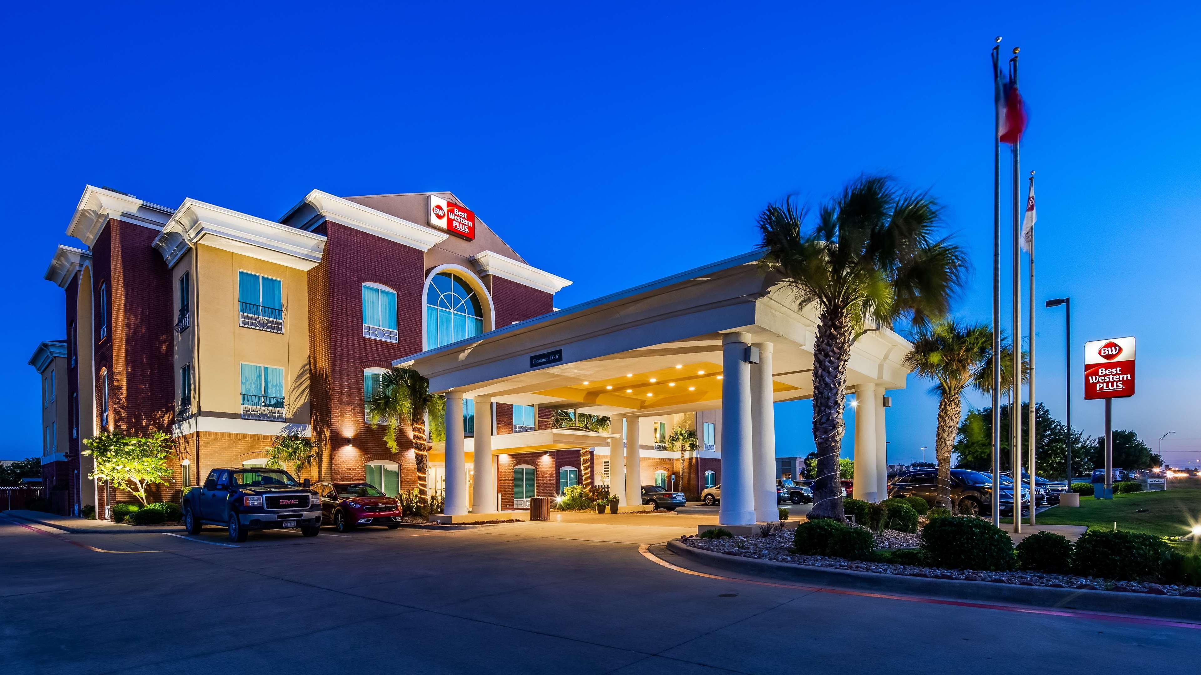 Comfort Inn & Suites Waco Extérieur photo